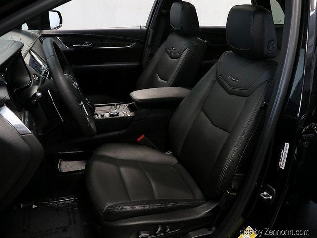 used 2022 Cadillac XT5 car, priced at $36,821