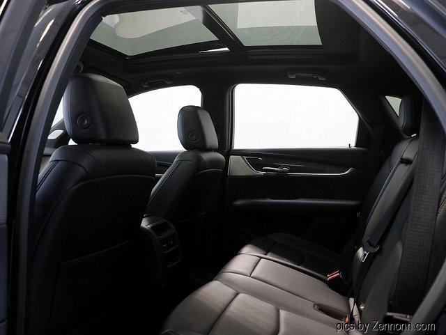used 2022 Cadillac XT5 car, priced at $36,821