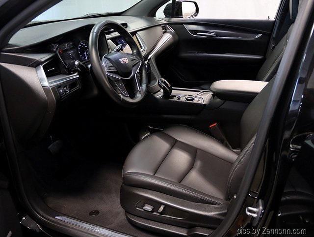 used 2023 Cadillac XT5 car, priced at $26,869