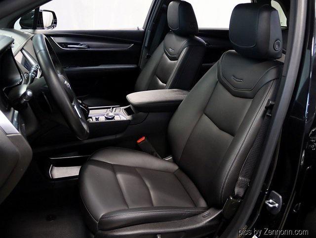 used 2023 Cadillac XT5 car, priced at $26,869