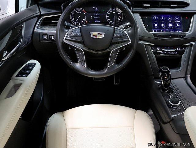 used 2021 Cadillac XT5 car, priced at $28,199