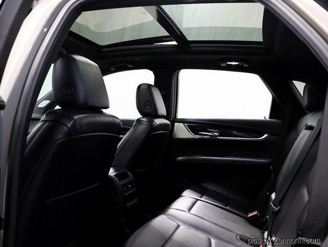 used 2022 Cadillac XT5 car, priced at $30,312