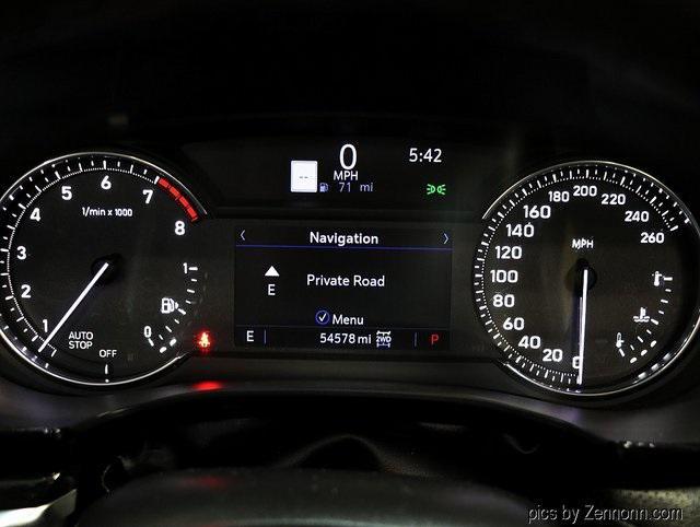 used 2022 Cadillac XT5 car, priced at $30,312