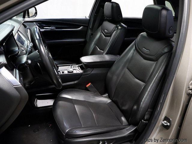 used 2022 Cadillac XT5 car, priced at $30,312