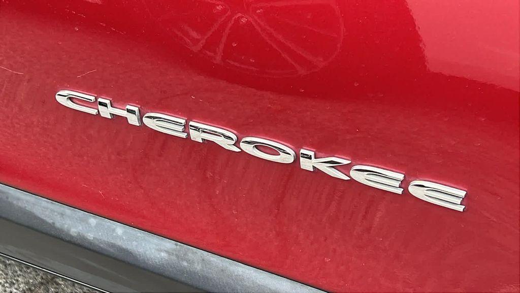 used 2017 Jeep Cherokee car, priced at $9,997