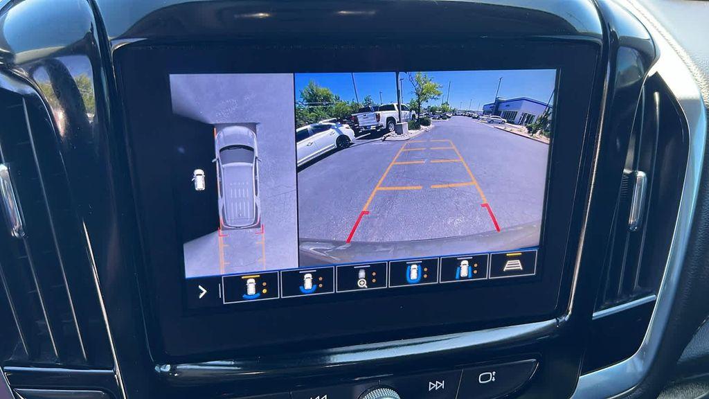 used 2020 Chevrolet Traverse car, priced at $20,977