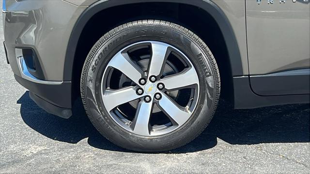 used 2020 Chevrolet Traverse car, priced at $22,998