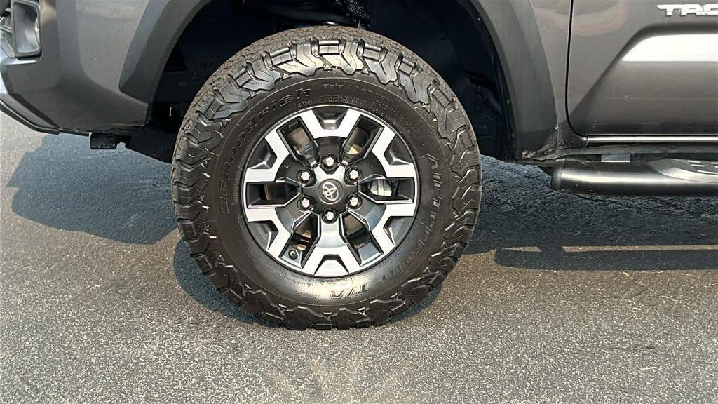 used 2016 Toyota Tacoma car, priced at $31,977