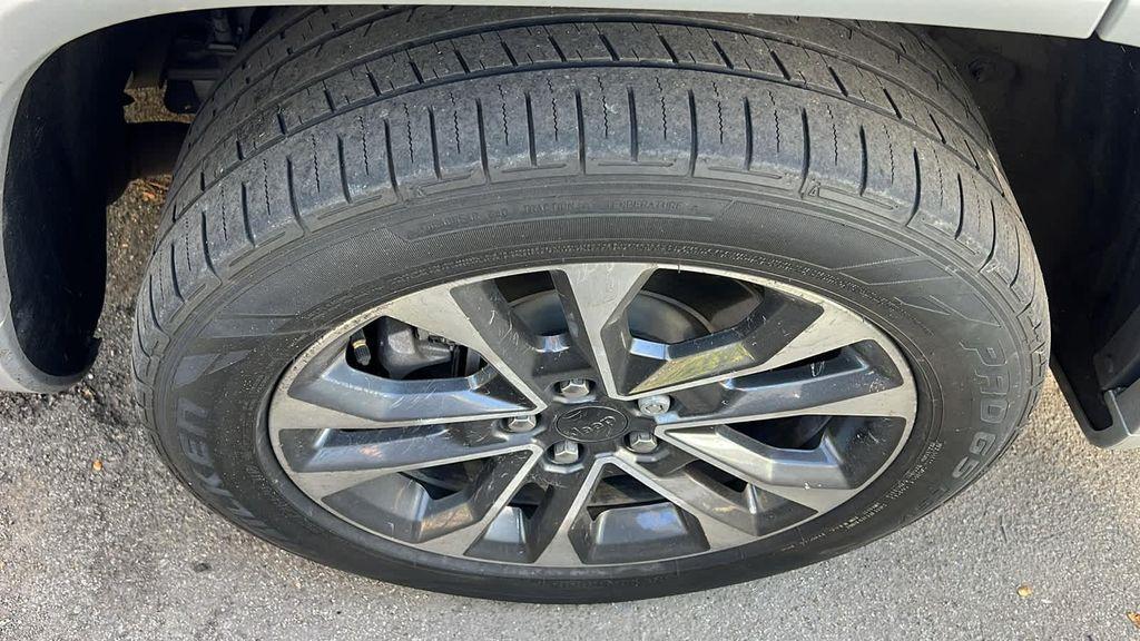 used 2021 Jeep Grand Cherokee L car, priced at $28,999