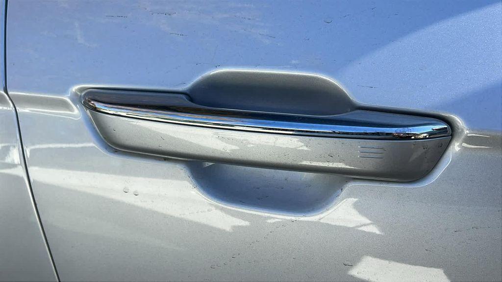 used 2021 Jeep Grand Cherokee L car, priced at $28,999