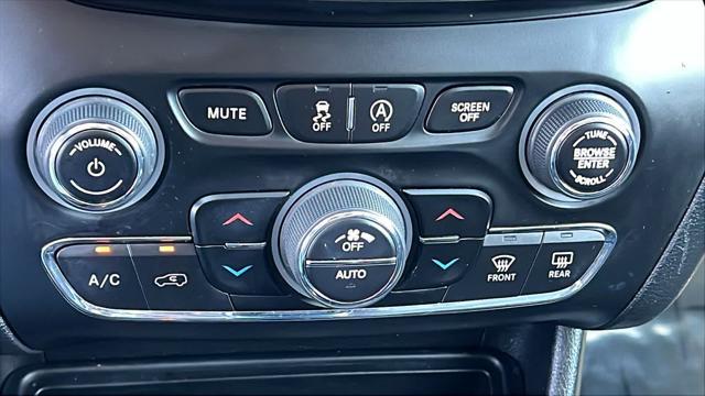 used 2021 Jeep Cherokee car, priced at $20,998
