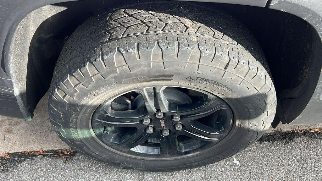 used 2021 GMC Acadia car, priced at $28,999