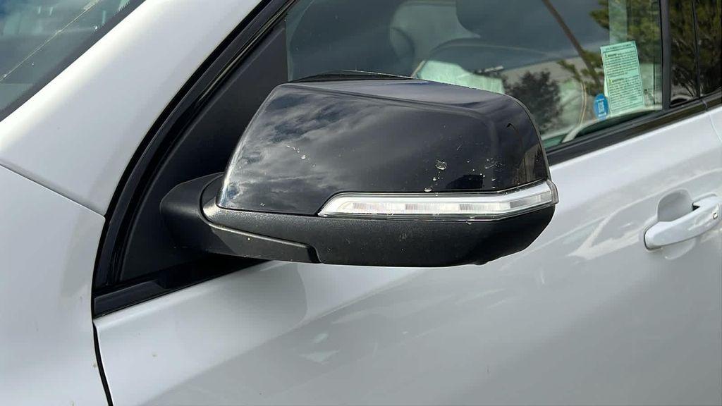 used 2021 GMC Acadia car, priced at $28,999