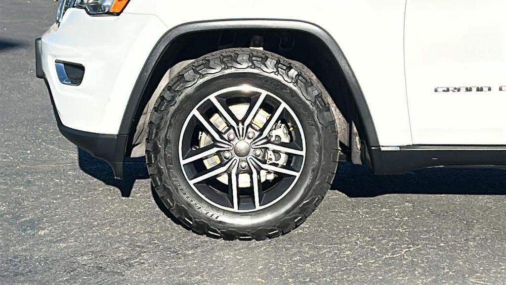 used 2020 Jeep Grand Cherokee car, priced at $19,995