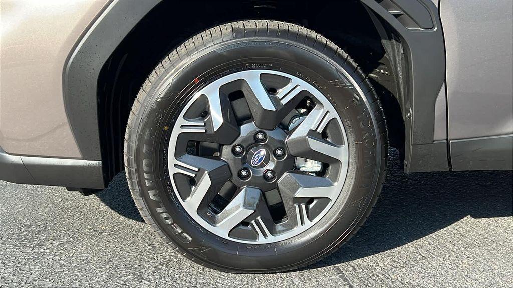new 2025 Subaru Forester car, priced at $35,762