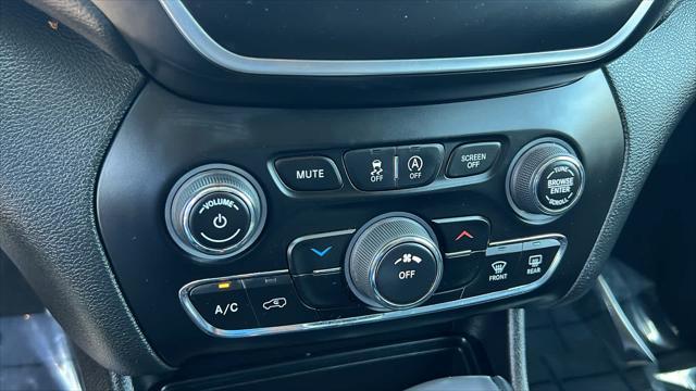 used 2021 Jeep Cherokee car, priced at $21,998