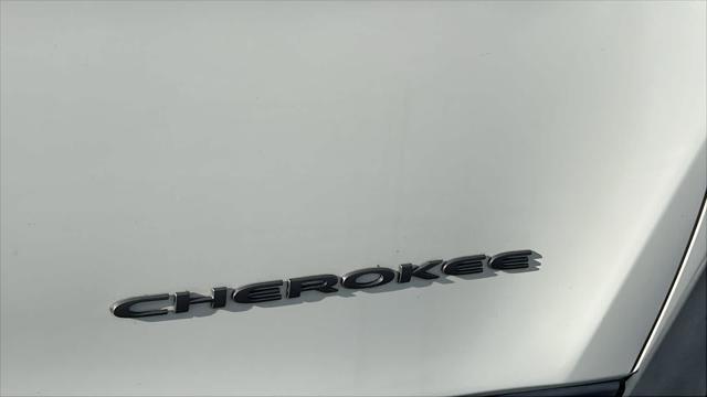 used 2019 Jeep Cherokee car, priced at $16,995