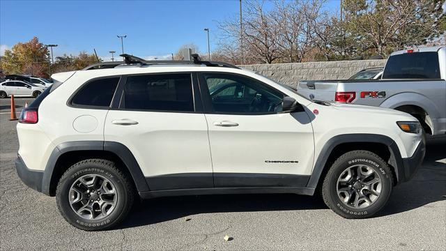 used 2019 Jeep Cherokee car, priced at $18,995