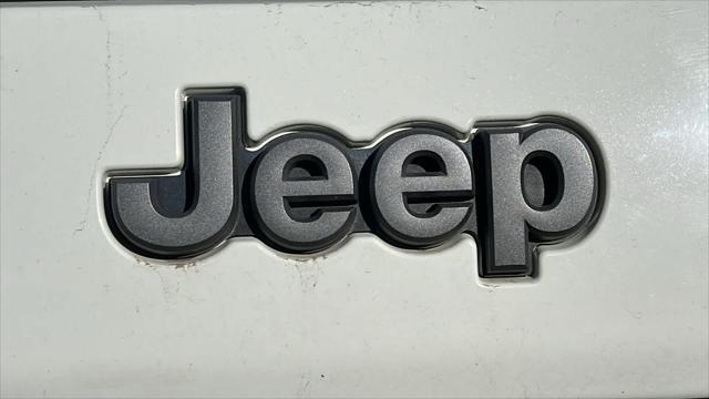 used 2019 Jeep Cherokee car, priced at $18,995