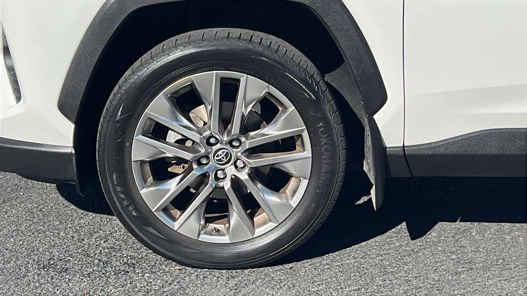 used 2019 Toyota RAV4 car, priced at $26,977