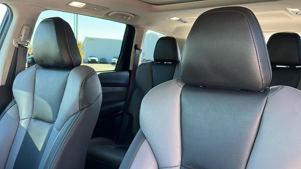 new 2025 Subaru Ascent car, priced at $43,173