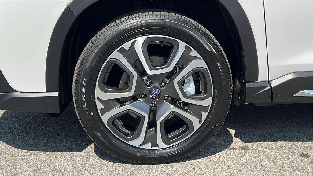 new 2025 Subaru Ascent car, priced at $46,844