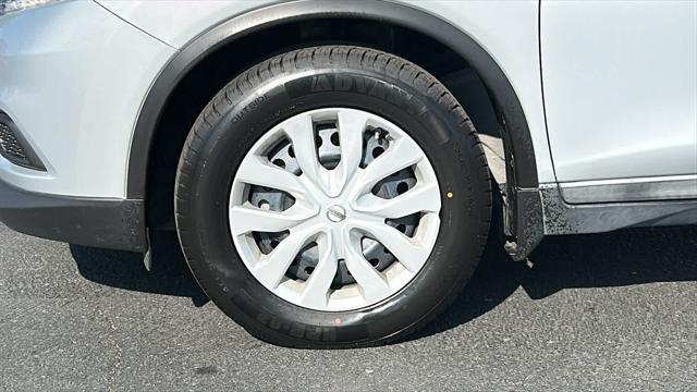 used 2015 Nissan Rogue car, priced at $7,498