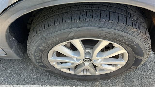 used 2018 Nissan Rogue car, priced at $12,798