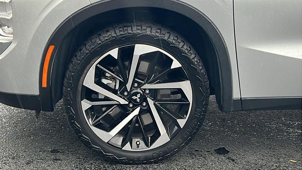 used 2022 Mitsubishi Outlander car, priced at $20,977