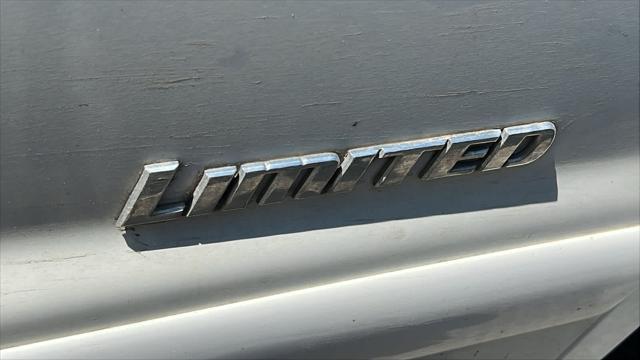 used 2007 Toyota Highlander car, priced at $9,998