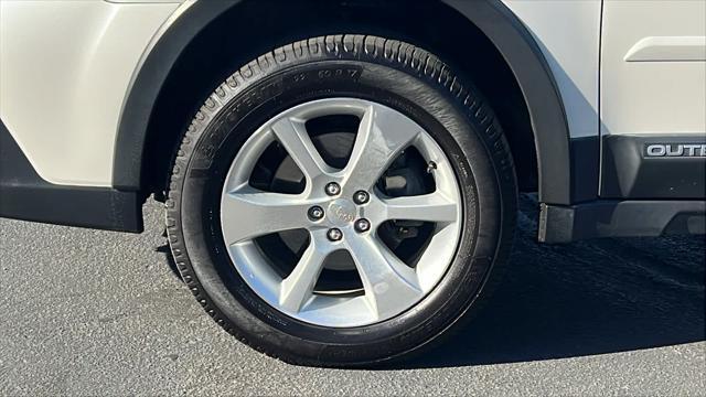 used 2014 Subaru Outback car, priced at $7,989