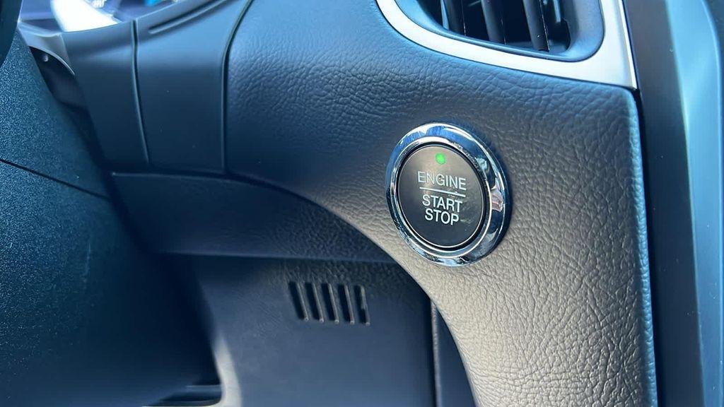 used 2024 Ford Edge car, priced at $25,997