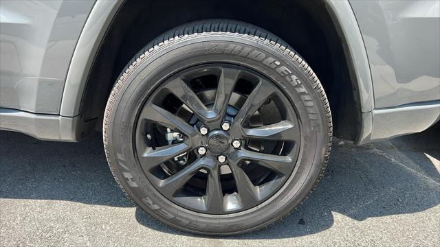 used 2021 Jeep Grand Cherokee car, priced at $27,998