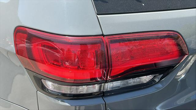 used 2021 Jeep Grand Cherokee car, priced at $27,998