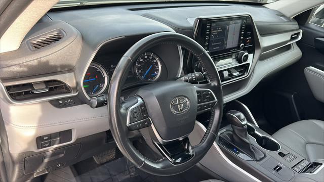 used 2020 Toyota Highlander Hybrid car, priced at $34,995