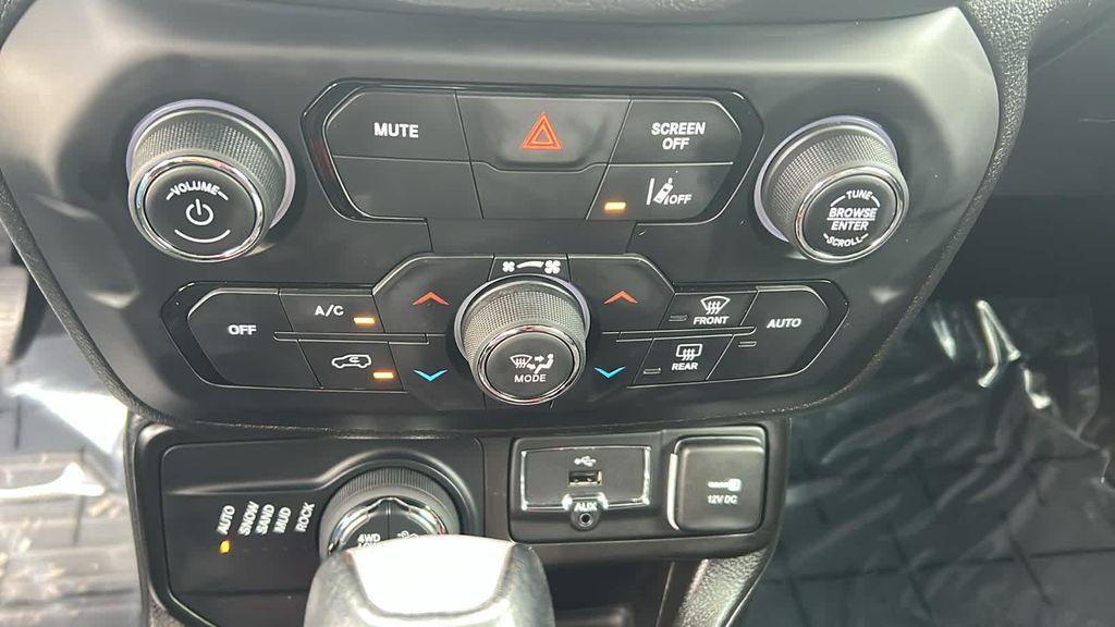 used 2021 Jeep Renegade car, priced at $21,997