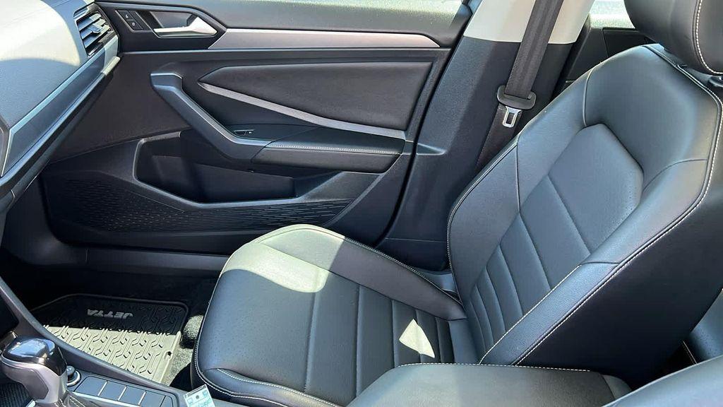 used 2022 Volkswagen Jetta car, priced at $17,877
