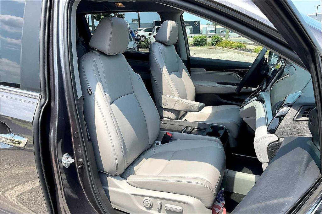 used 2024 Honda Odyssey car, priced at $40,987