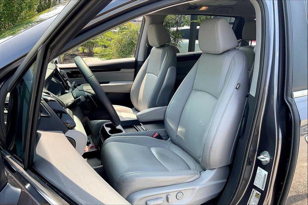 used 2024 Honda Odyssey car, priced at $40,987