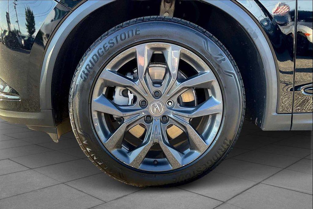 used 2023 Acura MDX car, priced at $43,487
