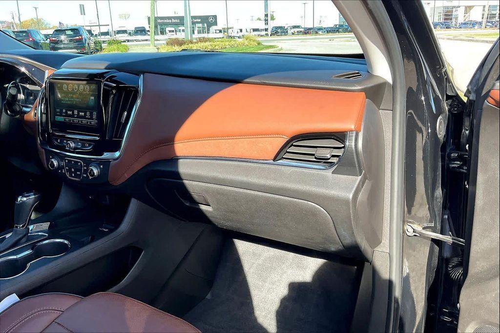 used 2019 Chevrolet Traverse car, priced at $23,987