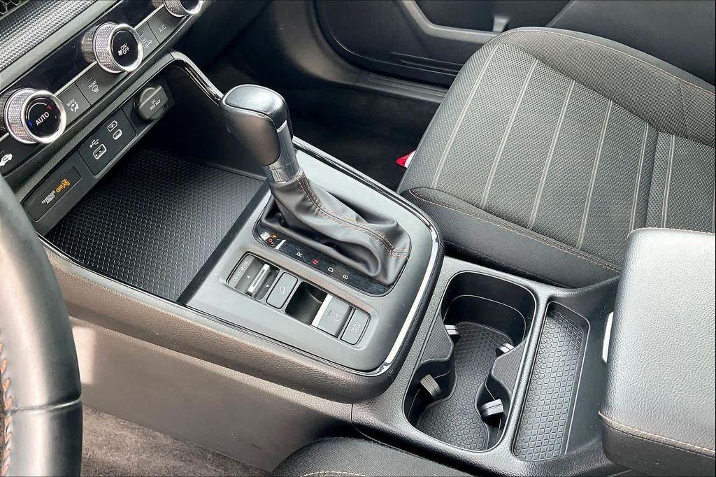 used 2024 Honda CR-V Hybrid car, priced at $31,787