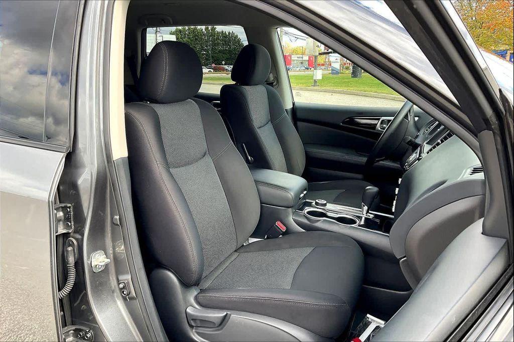 used 2020 Nissan Pathfinder car, priced at $17,287