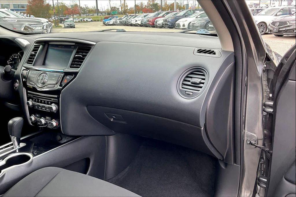 used 2020 Nissan Pathfinder car, priced at $17,287