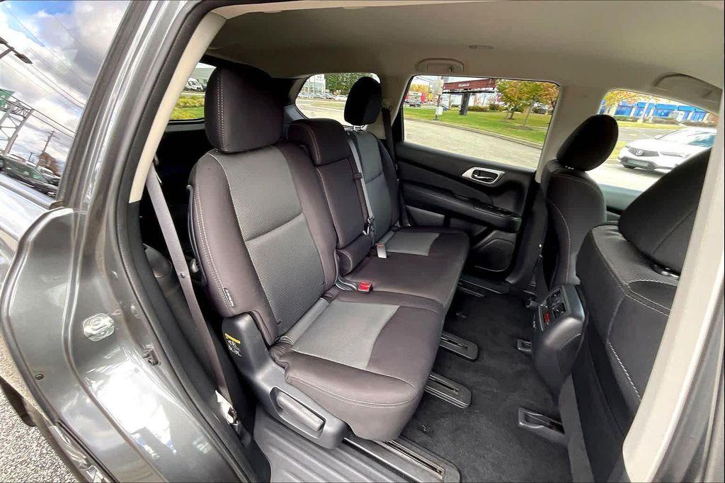 used 2020 Nissan Pathfinder car, priced at $17,287