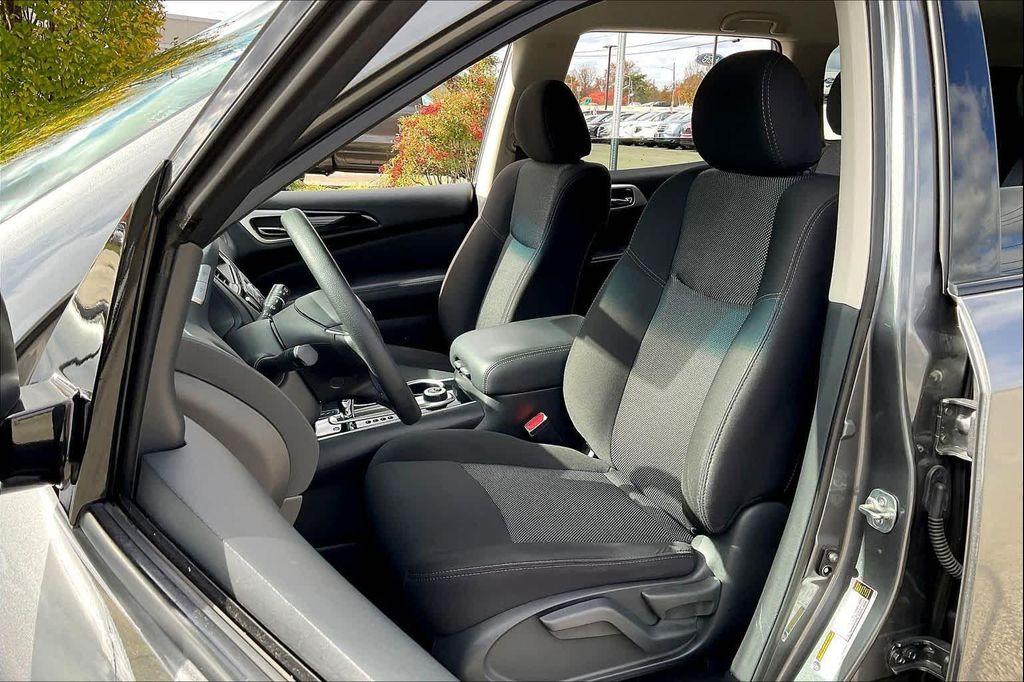 used 2020 Nissan Pathfinder car, priced at $17,287