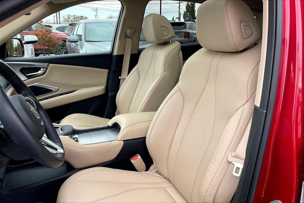 used 2024 Acura RDX car, priced at $40,987