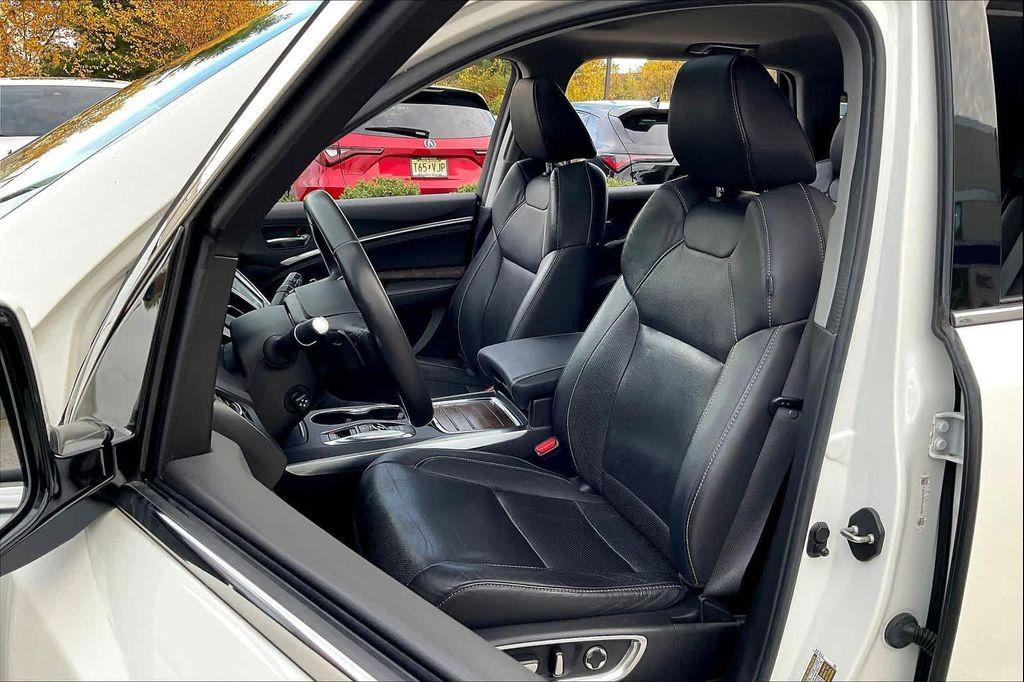 used 2019 Acura MDX car, priced at $21,787