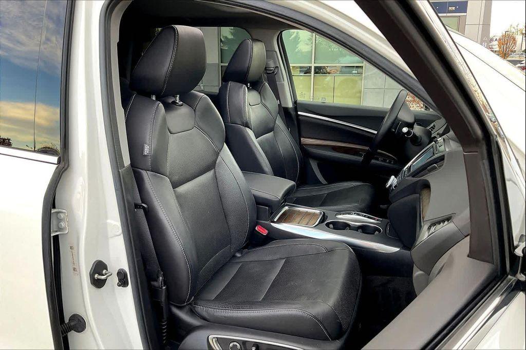 used 2019 Acura MDX car, priced at $21,787