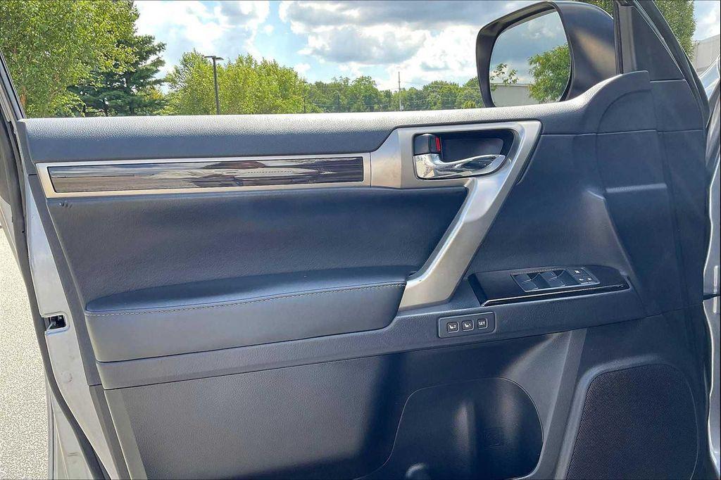 used 2015 Lexus GX 460 car, priced at $34,987